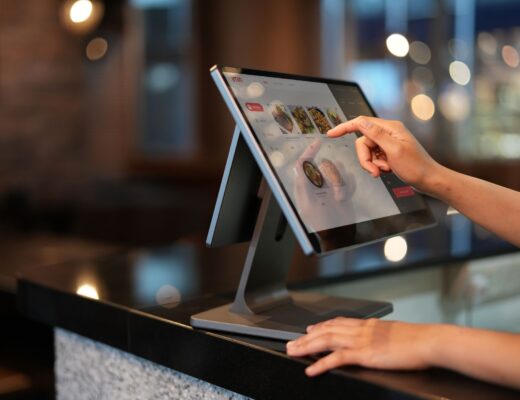 Sistema de gestión para comercios: cómo simplificar las tareas con un TPV para restaurantes